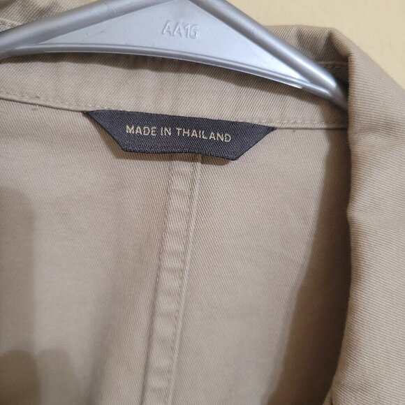 Banana Republic Mens Khaki Blazer Jacket 40R L 2 Button Office Preppy Minimalist - Picture 3 of 5